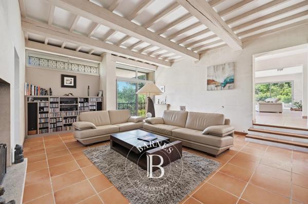 Aix-en-Provence, Maison 4 Chambres -  271 m² à vendre
