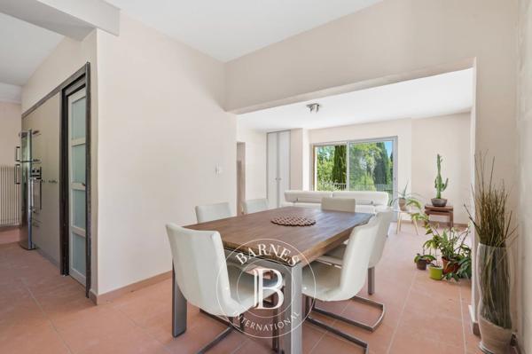 Aix-en-Provence, Maison 4 Chambres -  271 m² à vendre