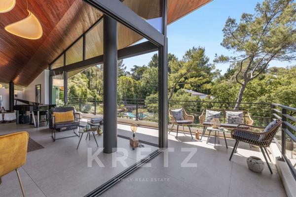 EXCLUSIVITE Villa d'architecte MOUGINS - Domaine fermé et sécurisé