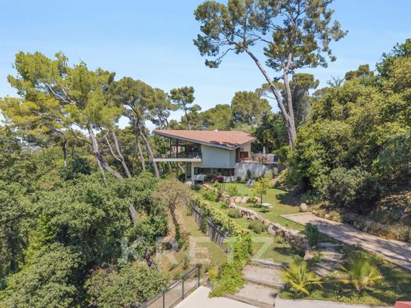 EXCLUSIVITE Villa d'architecte MOUGINS - Domaine fermé et sécurisé