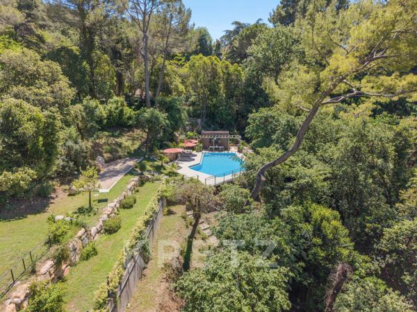 EXCLUSIVITE Villa d'architecte MOUGINS - Domaine fermé et sécurisé
