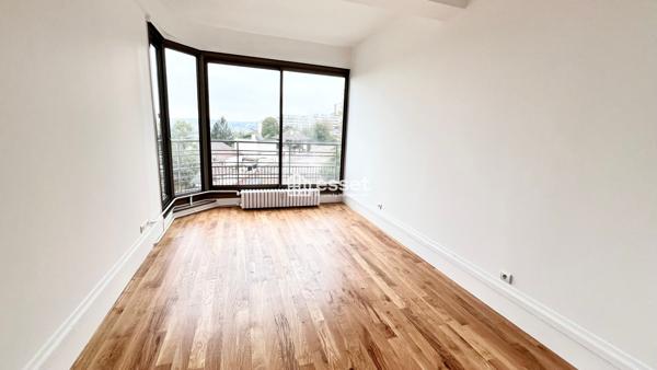 Location Appartement 4 pièces 128 m² - Saint-cloud 92210