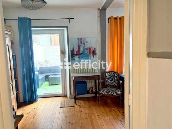 Maison
         5 pièces
        - 106 m² 338 000 € *