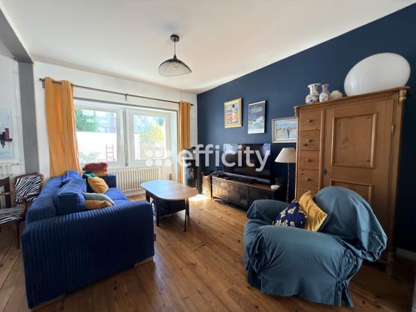Maison
         5 pièces
        - 106 m² 338 000 € *
