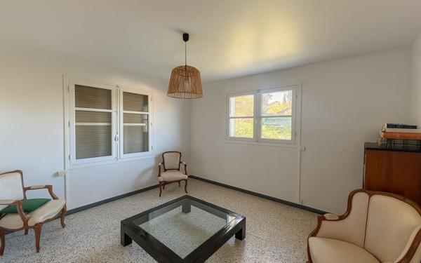 Maison à vendre    7 pièces • 184,92 m2 Aubagne