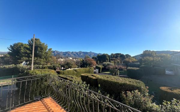 Maison à vendre    7 pièces • 184,92 m2 Aubagne