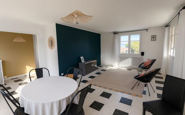 Maison à vendre    7 pièces • 184,92 m2 Aubagne