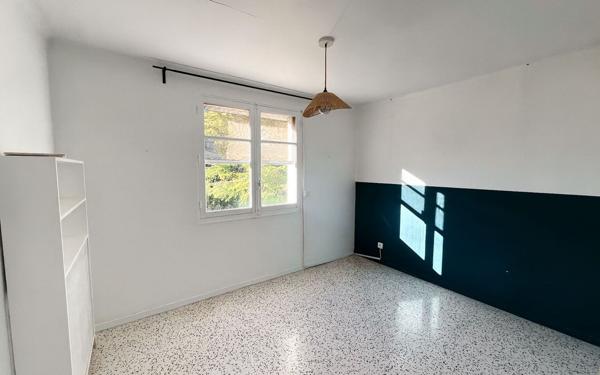 Maison à vendre    7 pièces • 184,92 m2 Aubagne