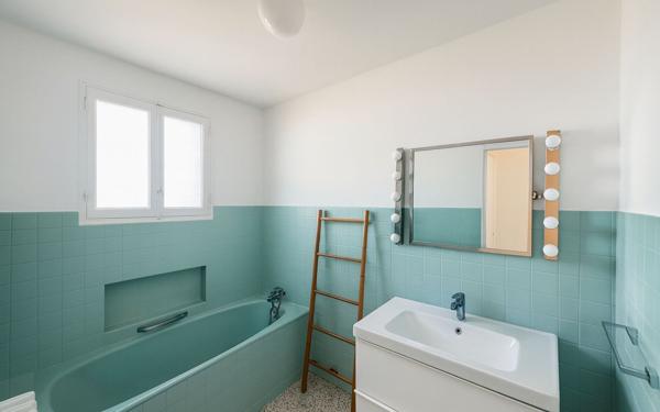 Maison à vendre    7 pièces • 184,92 m2 Aubagne