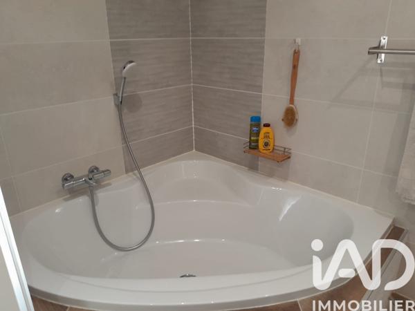 Maison à vendre 6 pièces 128 m² Saint-Marcellin-en-Forez