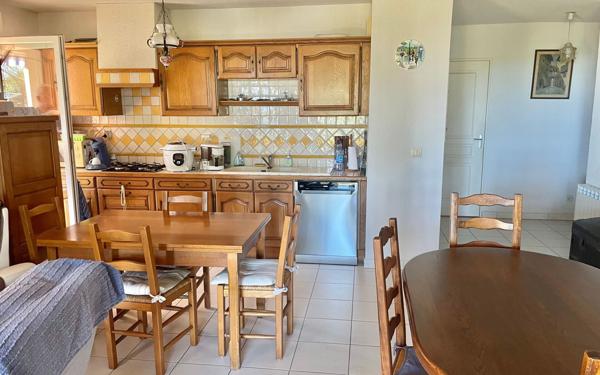 Appartement à vendre    3 pièces • 72 m2 La Seyne-sur-Mer