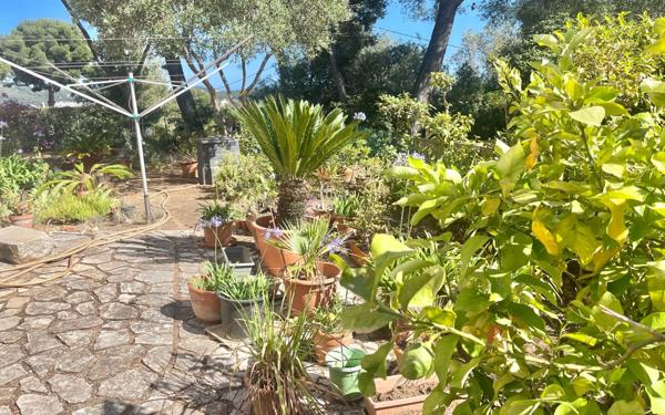 Appartement à vendre    3 pièces • 72 m2 La Seyne-sur-Mer