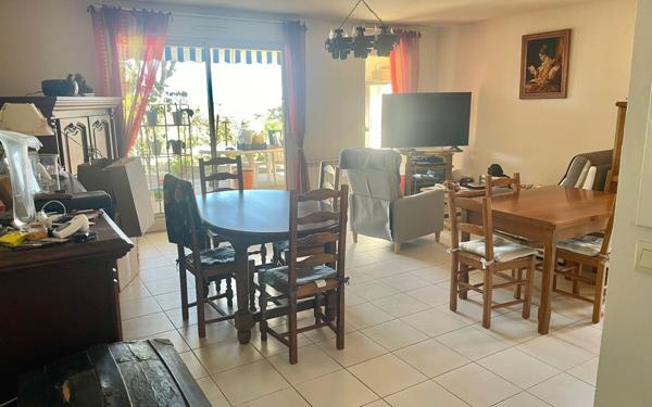 Appartement à vendre    3 pièces • 72 m2 La Seyne-sur-Mer
