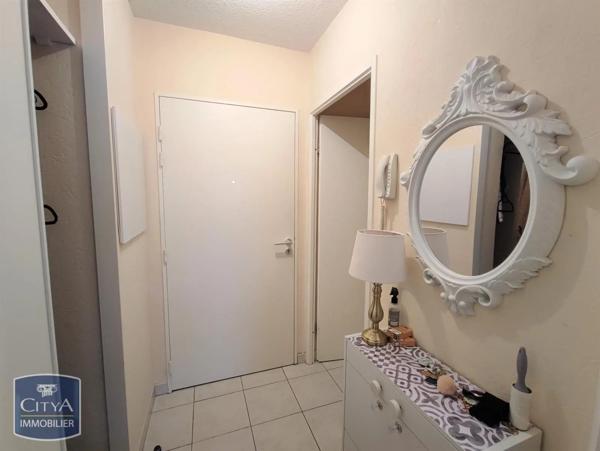 Appartement à louer 2 pièces 44.01m² Limoges (87100)