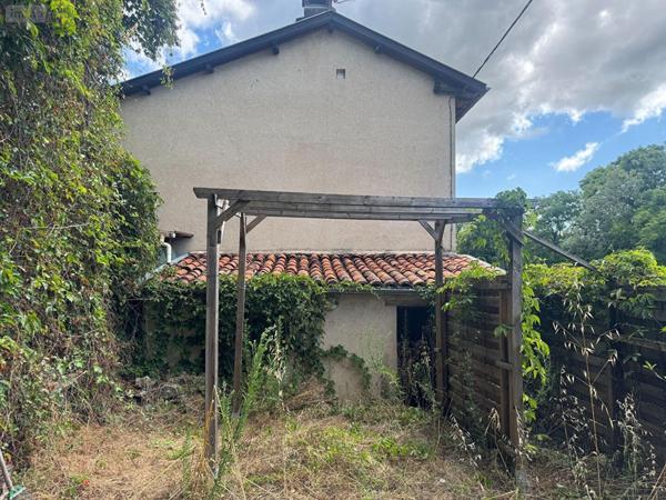 Maison à vendre à Bagnac-sur-Célé dans le Lot (46270), ref : MAIS95