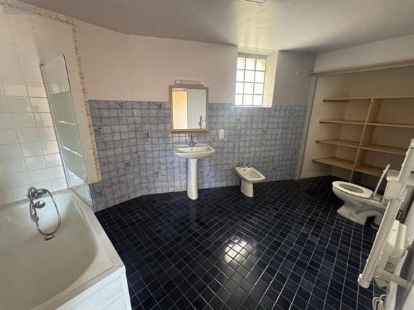 Maison à vendre à Bagnac-sur-Célé dans le Lot (46270), ref : MAIS95