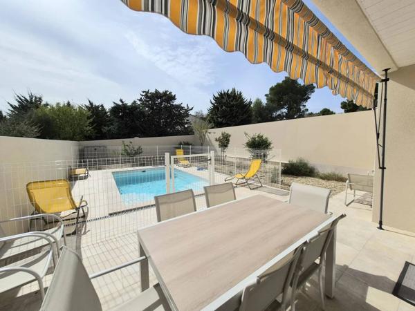 VILLA MEUBLÉE À ÉTRENNER DE TYPE 5 avec PISCINE et GARAGE