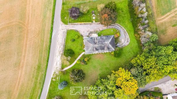 Maison de charme à réinventer en pleine verdure