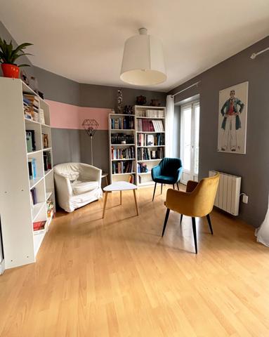 Flins-sur-Seine (78410) Maison de ville FAMILIALE - CENTRE DE FLINS - 159m² utiles - 5 CHAMBRES - PARKING