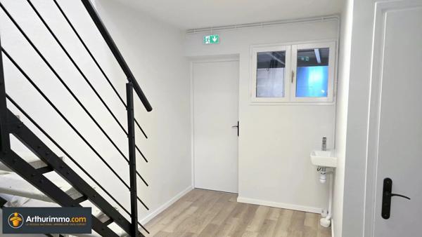 Location Bureau 185 m2 à Bourgoin-Jallieu