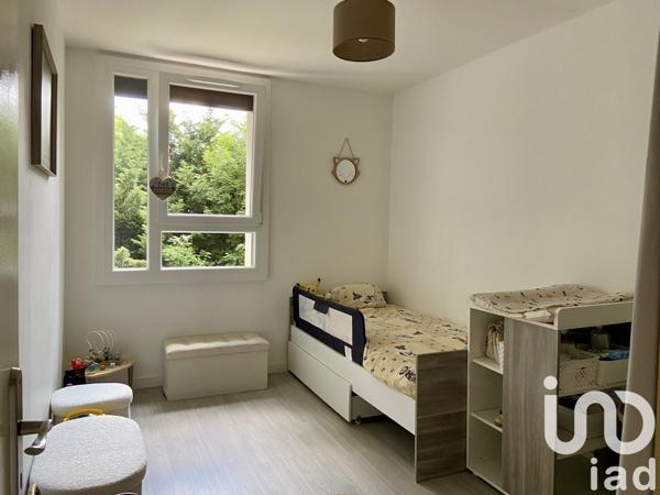 Appartement 5 pièces de 95 m² à Saint-Jean-de-la-Ruelle (45140)