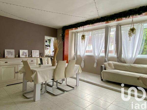 Appartement 5 pièces de 95 m² à Saint-Jean-de-la-Ruelle (45140)