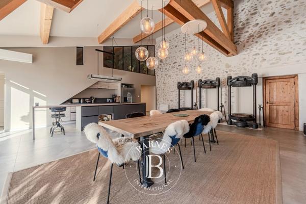 Mormoiron, Maison de village 8 Chambres -  435 m² à vendre