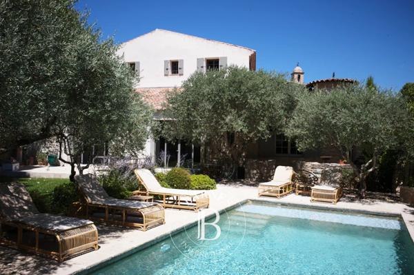 Mormoiron, Maison de village 8 Chambres -  435 m² à vendre
