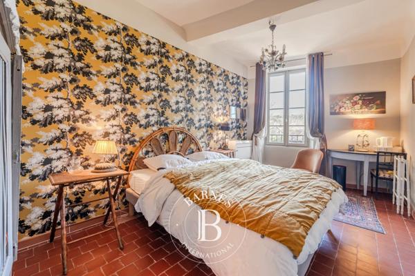 Mormoiron, Maison de village 8 Chambres -  435 m² à vendre
