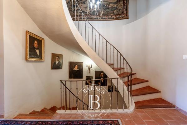 Mormoiron, Maison de village 8 Chambres -  435 m² à vendre