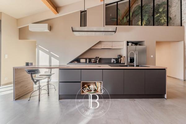 Mormoiron, Maison de village 8 Chambres -  435 m² à vendre
