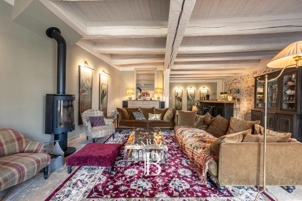 Mormoiron, Maison de village 8 Chambres -  435 m² à vendre