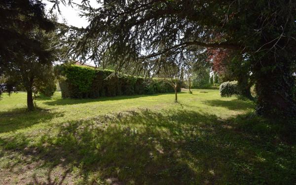 Terrain à vendre    Saint-Quentin-la-Poterie