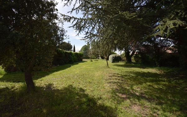 Terrain à vendre    Saint-Quentin-la-Poterie