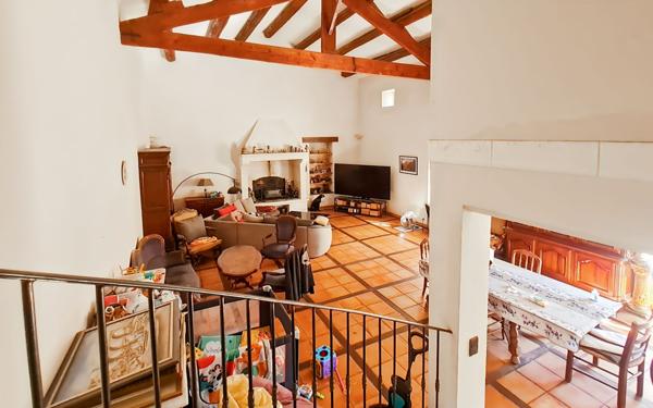 Maison à vendre    4 pièces • 146 m2 Pujaut