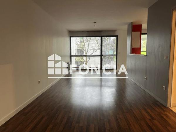 Location Appartement 2 pièces 60.8 m² - Lille 59000