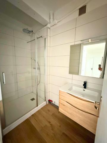 Exclusivité - Appartement T3 au dernier étage en plein coeur de Lorient , Lorient