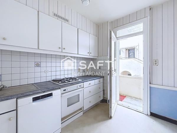 Jardin, Garage, Cinq chambres en Ville