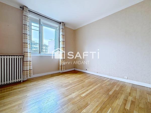 Jardin, Garage, Cinq chambres en Ville