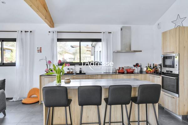 Exclusivité L'Adresse Immobilier- Tournefeuille - Maison T6 de 160m2 sur 810m² de terrain avec Piscine et garage