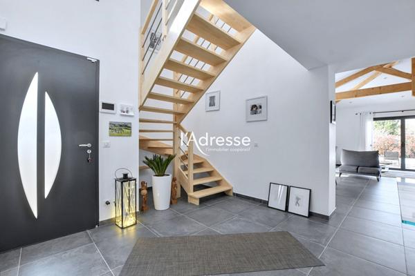 Exclusivité L'Adresse Immobilier- Tournefeuille - Maison T6 de 160m2 sur 810m² de terrain avec Piscine et garage