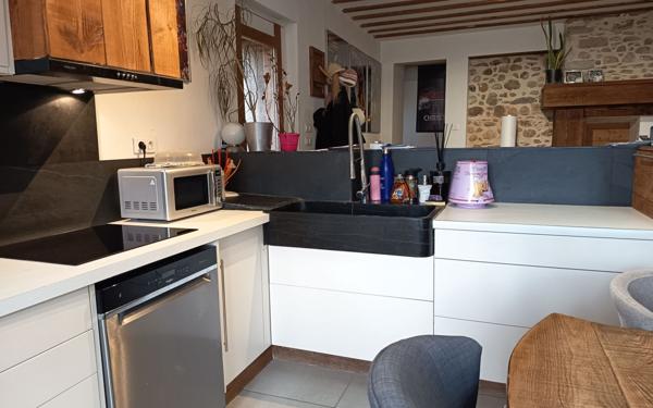 Maison à vendre    5 pièces •  Mazères-Lezons