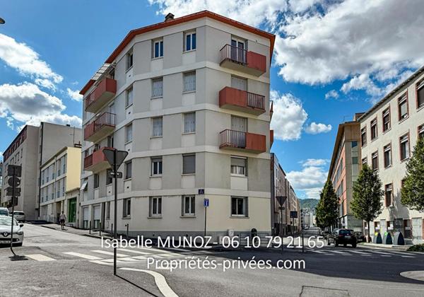 lot de 2 appartements F1 loué, F2 vide à Clermont Ferrand