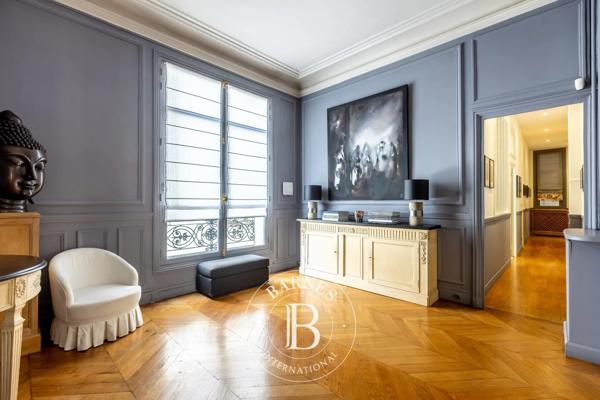 Paris 17ème, Appartement 3 Chambres -  161 m² à vendre