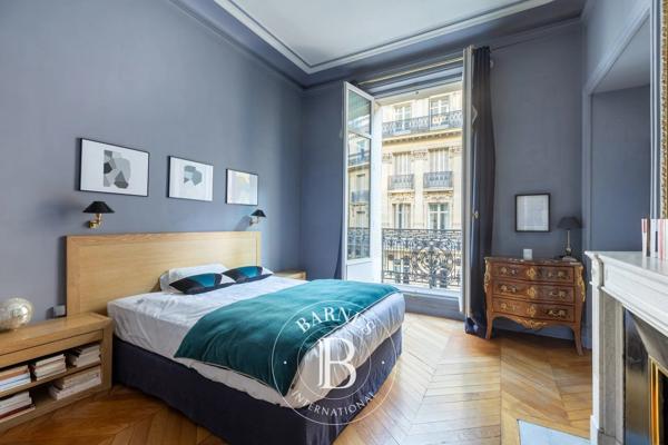 Paris 17ème, Appartement 3 Chambres -  161 m² à vendre
