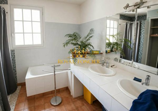 Maison familiale avec vus sur le jardin