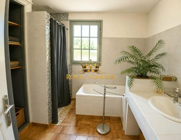 Maison familiale avec vus sur le jardin