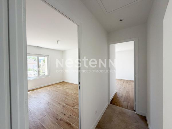 Gardanne centre ville-Maison 4 pièces d'une surface de 135 m2 avec une grande remise et jardin.