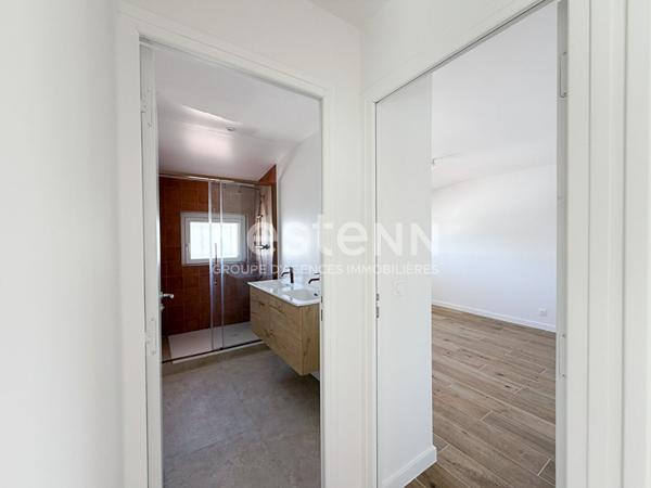 Gardanne centre ville-Maison 4 pièces d'une surface de 135 m2 avec une grande remise et jardin.