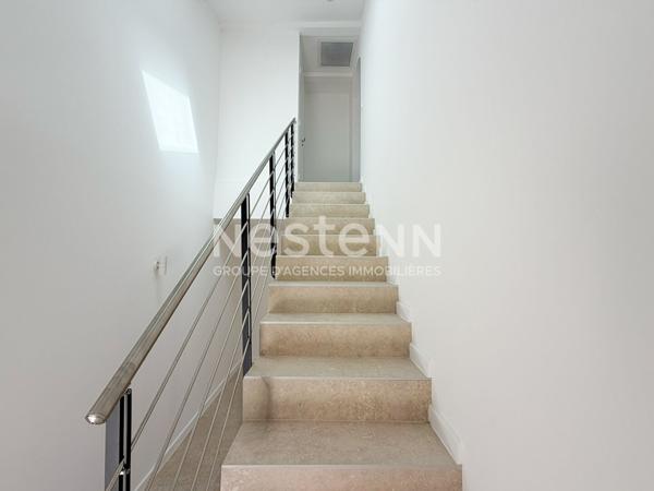 Gardanne centre ville-Maison 4 pièces d'une surface de 135 m2 avec une grande remise et jardin.